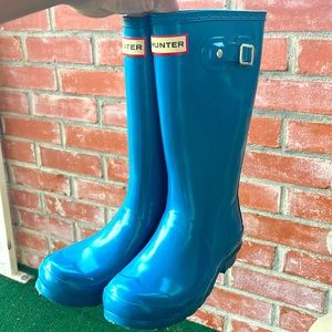 Tall turquoise Hunter Boots